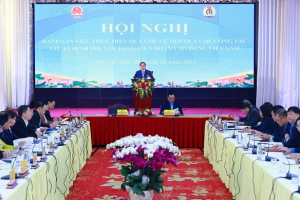 Tiếp tục phát huy vai trò của tổ chức công đoàn
