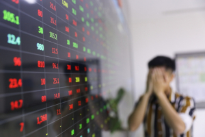 Thanh khoản giảm nhẹ, VN-Index tiếp tục giảm 2 điểm trong phiên đầu tuần