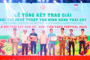 Nhiều tác phẩm ấn tượng tại lễ hội trái cây Nam Bộ lần thứ 19
