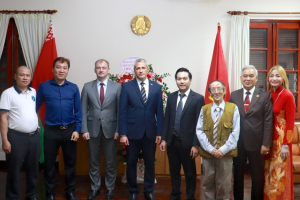 Chùm ảnh: VARISME thăm và chúc mừng ngày Lễ Độc lập Đại sứ quán Cộng hòa Belarus tại Việt Nam