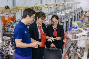 Đẩy mạnh tín dụng hỗ trợ doanh nghiệp phục hồi và phát triển sản xuất, kinh doanh