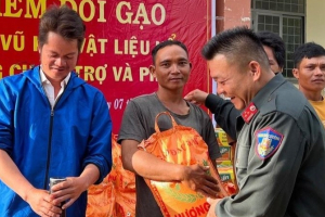 Đắk Lắk: Nhiều hiệu quả từ mô hình “Điểm đổi gạo lấy vũ khí”