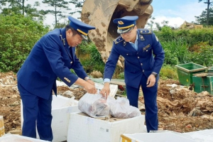 Lâm Đồng: Xử phạt hộ kinh doanh buôn bán thực phẩm đông lạnh không rõ nguồn gốc