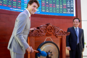 Thủ tướng Canada thăm Sở Giao dịch chứng khoán TP HCM