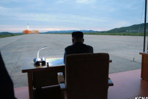 Từ chối đối thoại, Trump còn quân bài nào với Triều Tiên?