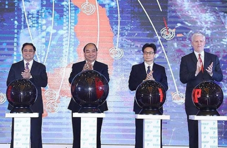 Lãnh đạo dừng ký ‘tươi’, đóng dấu đỏ, chỉ ký điện tử