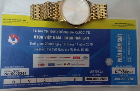 Giá vé ‘chợ đen’ trận Việt Nam – Thái Lan tăng chóng mặt