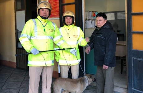Đội TTKS Giao thông số 2 Công an tỉnh Quảng Ninh bắt giữ đối tượng trộm chó