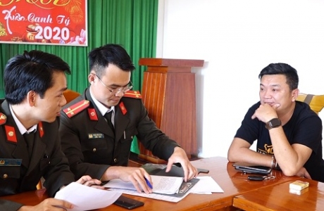 Quảng Bình: Triệu tập và xử phạt đối tượng lập nhóm zalo chỉ điểm các chốt công an làm việc