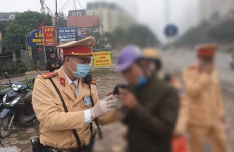 Phòng chống nCoV, người dân được chọn ống thổi nồng độ cồn