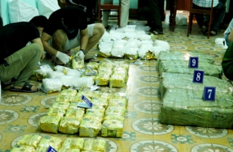Quảng Bình: Bắt 4 đối tượng và thu giữ 307kg ma túy đá