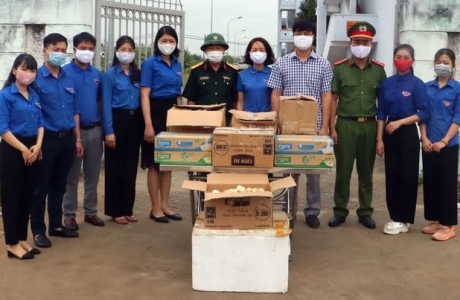 Tuổi trẻ Nghệ An chung tay chống dịch