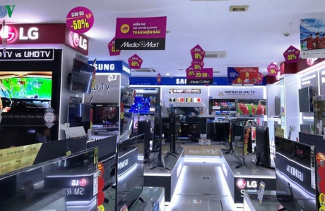 Hàng điện máy siêu sale, trợ giá “sốc” hậu Covid-19