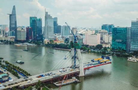 Cầu Thủ Thiêm 2 vươn mình ra sông Sài Gòn, lộ hình dáng khi nhìn từ trên cao