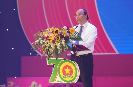 Thủ tướng: Không để bất kỳ cựu thanh niên xung phong nào thuộc diện hộ nghèo