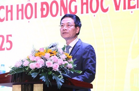 Bộ trưởng Nguyễn Mạnh Hùng nói về chuyển đổi số đại học: Nâng cao chất lượng đào tạo nhưng giảm tải cho giáo viên