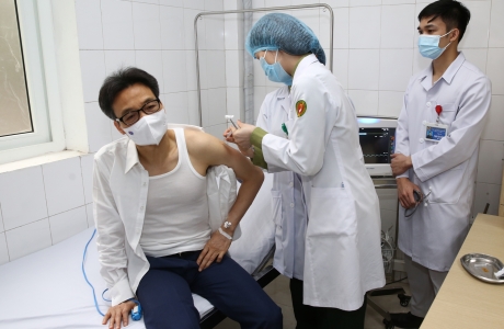Phó Thủ tướng Vũ Đức Đam: Sức khỏe của ai cũng quý như nhau