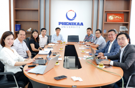 Trường Đại học Phenikaa “bắt tay” với doanh nghiệp đào tạo nhân lực 4.0
