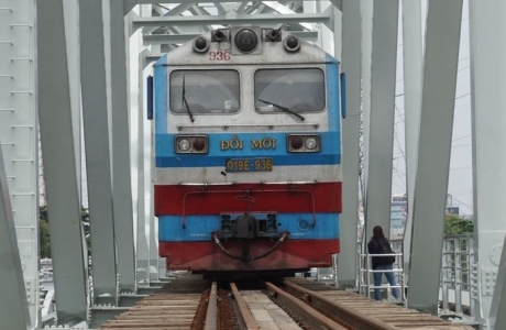 Đề xuất phân quyền cho địa phương đầu tư kết cấu hạ tầng đường sắt