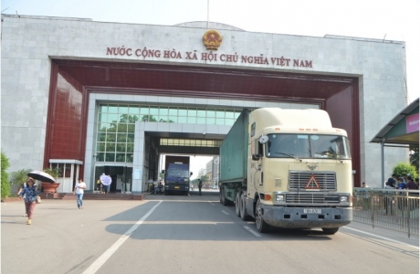Khôi phục hoạt động xuất nhập khẩu hàng hóa tại Cửa khẩu Bắc Luân II, thành phố Móng Cái