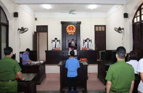 Chủ quán Karaoke lĩnh án 6 năm tù vì mở 