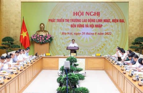 Đi tìm lời giải cho những câu hỏi trăn trở về thị trường lao động