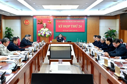 Kỳ họp thứ 24 của Ủy ban Kiểm tra Trung ương: khai trừ, cách chức, cảnh cáo nhiều cán bộ tại Bộ Ngoại giao