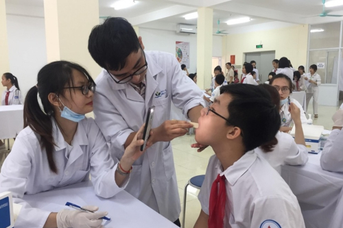 Mức đóng, hưởng bảo hiểm y tế học sinh, sinh viên năm học 2023 - 2024