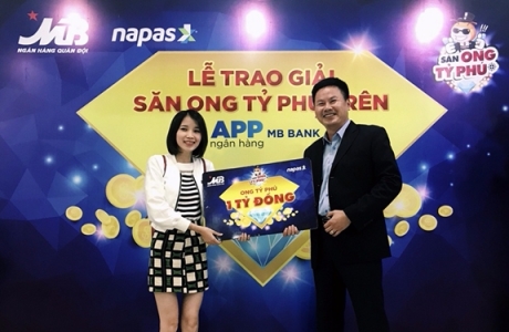 Khách hàng trúng thưởng 1 tỷ đồng khi dùng App ngân hàng MBBank