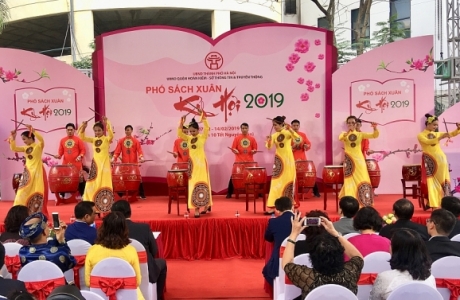 Tưng bừng khai mạc Phố Sách Xuân Kỷ Hợi 2019