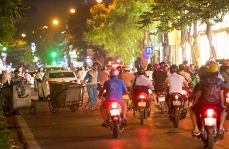 Hình ảnh cho thấy vì sao “tử thần” luôn rình rập công nhân vệ sinh
