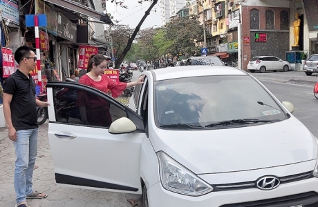 Grab ủng hộ chuyển đổi taxi truyền thống sang taxi công nghệ