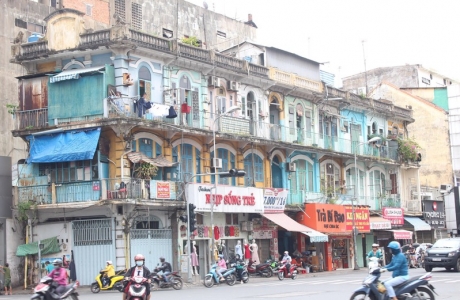 Người dân nói gì khi bị di dời khẩn cấp khỏi chung cư?