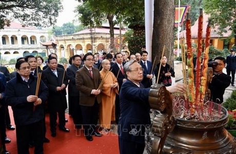 Lãnh đạo Đảng, Nhà nước dâng hương tại Hoàng thành Thăng Long