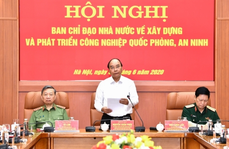 Thủ tướng: Tiếp tục kiện toàn tổ chức công nghiệp quốc phòng
