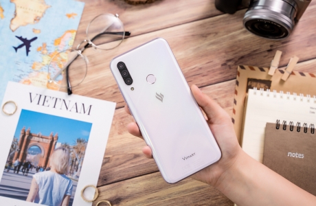 Cộng đồng Quốc tế hào hứng với điện thoại Vsmart Aris 5G 