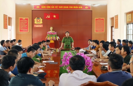  Quảng Bình: Triệt phá đường dây đánh bạc bằng hình thức công nghệ