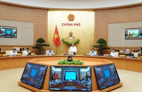 Xử lý triệt để các ổ dịch; không để đứt gãy các hoạt động KT-XH