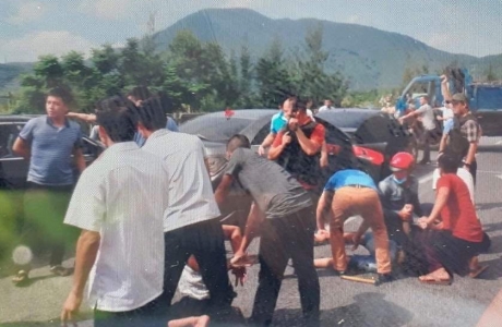 Hà Tĩnh: Công an vây bắt nhóm đối tượng vận chuyển ma túy trên ô tô