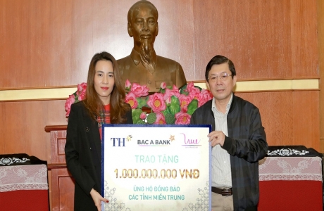Tập đoàn TH ủng hộ 1 tỉ đồng giúp đồng bào vùng lũ miền Trung