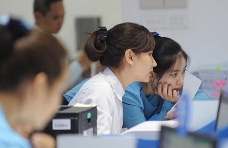 Thấy gì từ việc nhân viên ngân hàng lừa tiền khách hàng?