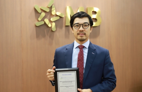 Số hoá điểm giao dịch tốt nhất Việt Nam, MB được The Asian Banker vinh danh