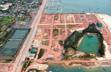 Ngân hàng siết nợ nhiều công ty bất động sản
