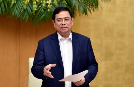 Đánh giá mức độ nguy cơ sát thực tế, vừa chống dịch, vừa phát triển kinh tế - xã hội, bảo đảm đời sống Nhân dân