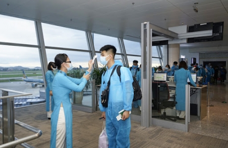 Người nhập cảnh vào Việt Nam dưới 14 ngày không phải cánh ly y tế, nhưng phải tuân thủ 5K