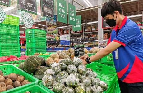 Vì sao Việt Nam kiểm soát được lạm phát, tránh được bão giá?