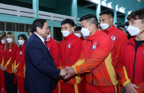 Thủ tướng động viên đoàn thể thao Việt Nam, kiểm tra công tác chuẩn bị SEA Games 31