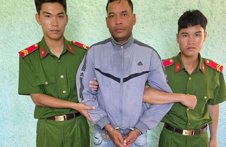 Kon Tum: Bắt giữ đối tượng tàng trữ, vận chuyển ma túy và sử dụng vũ khí nóng