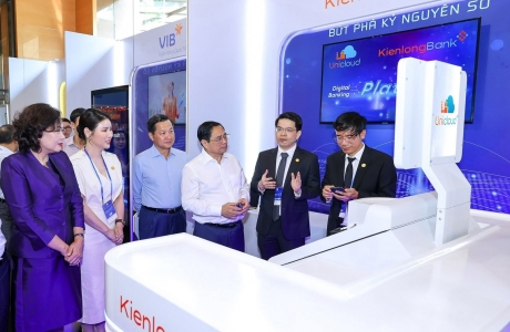 Rút - chuyển tiền liên ngân hàng tại máy SMT của Unicloud và KienlongBank chỉ bằng mã QR 