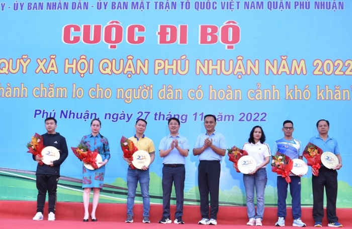 THACO AUTO trao 500 triệu đồng cho người khó khăn tại quận Phú Nhuận, Thành phố Hồ Chí Minh